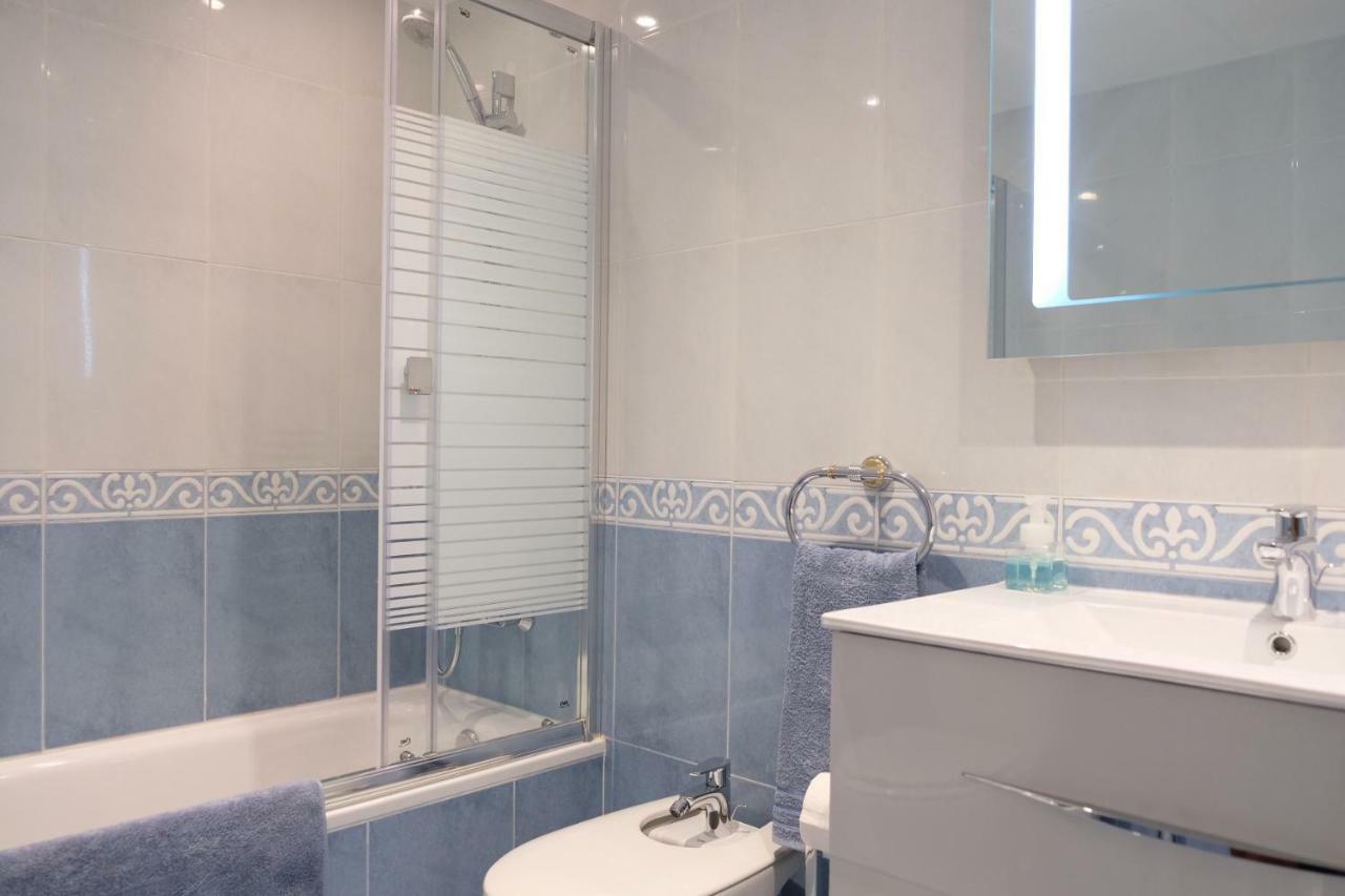 Luxury Modern Apartment With Terrace, Pool And Garage! Μαρμπέλλα Εξωτερικό φωτογραφία